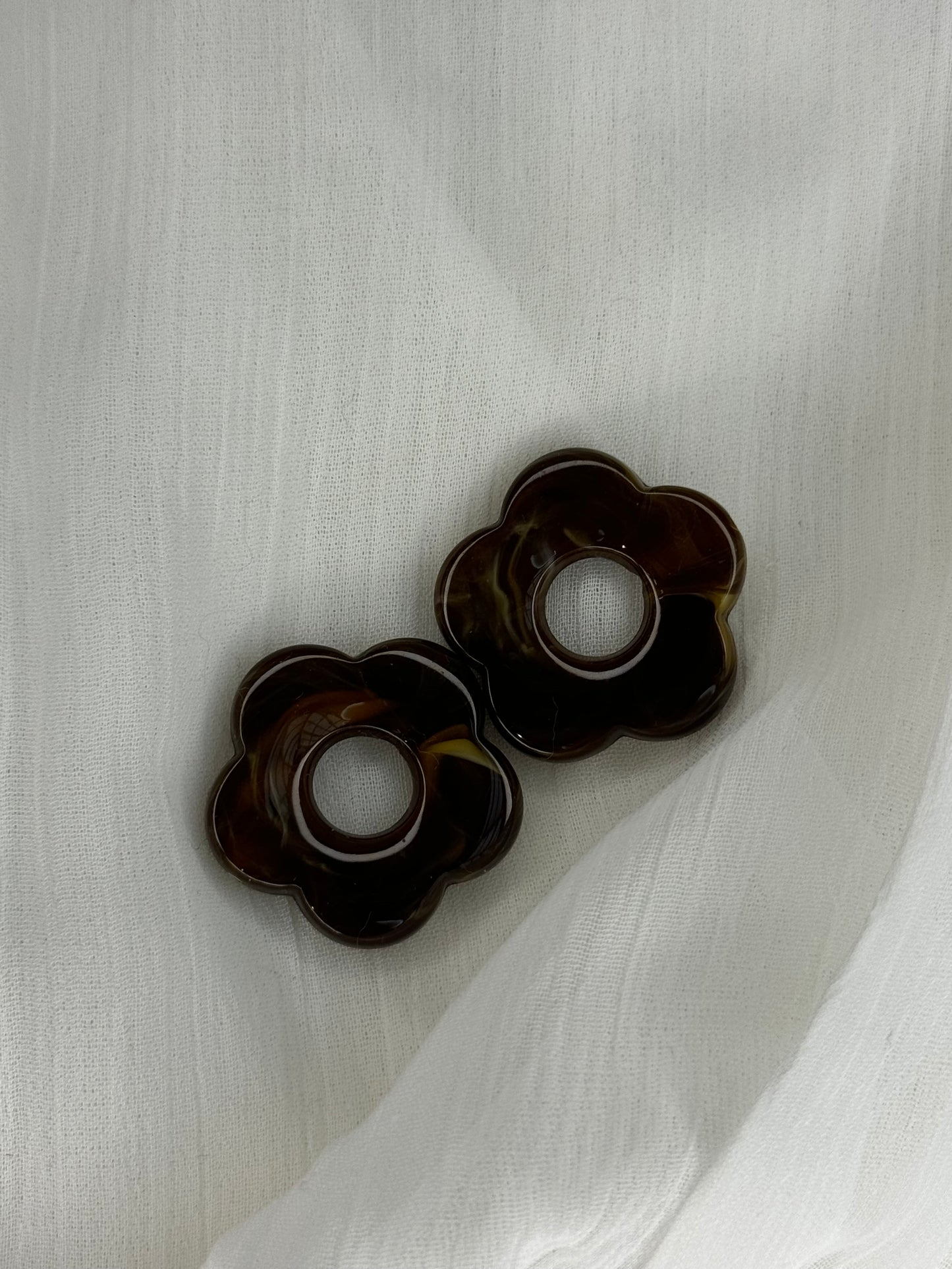 Fleurs marrons (grandes)