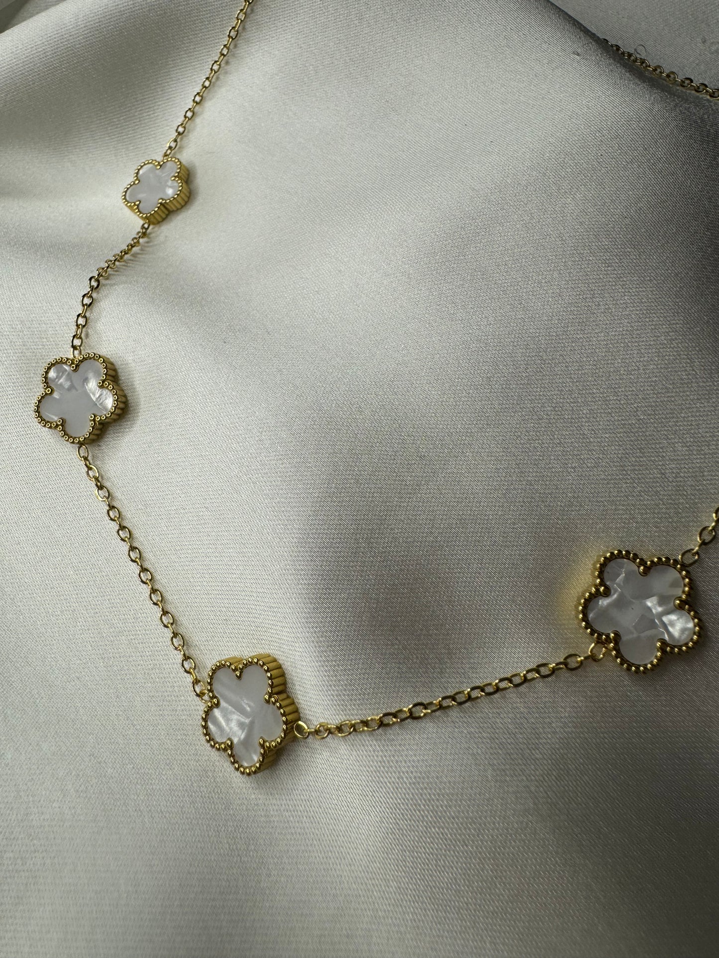 Collier Emma