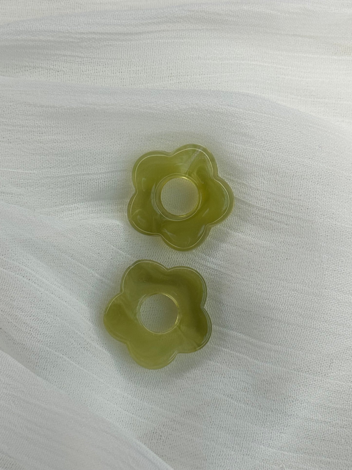 Fleurs vert kaki (moyennes)