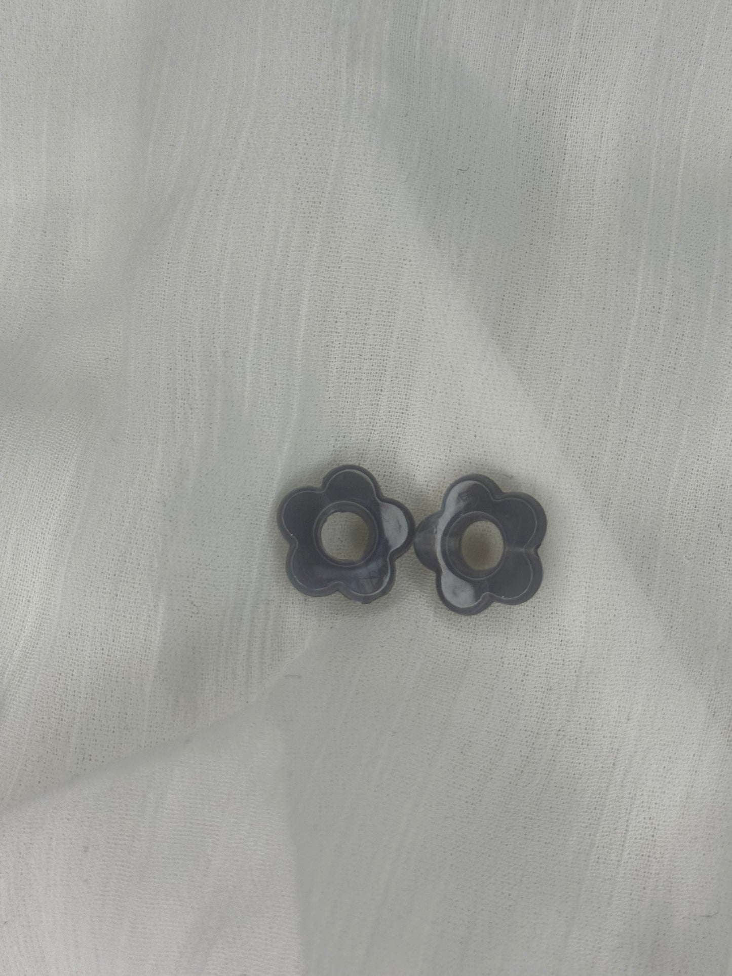 Fleurs gris foncé  (mini)