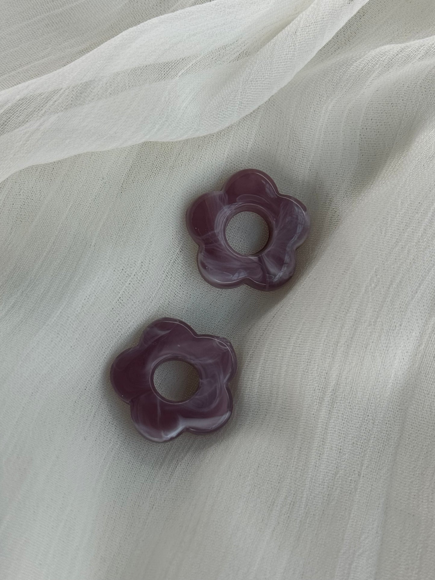 Fleurs violettes (moyennes)